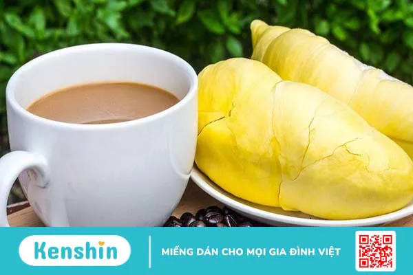 Ăn sầu riêng uống cafe có sao không? Cách thưởng thức sầu riêng đúng và an toàn