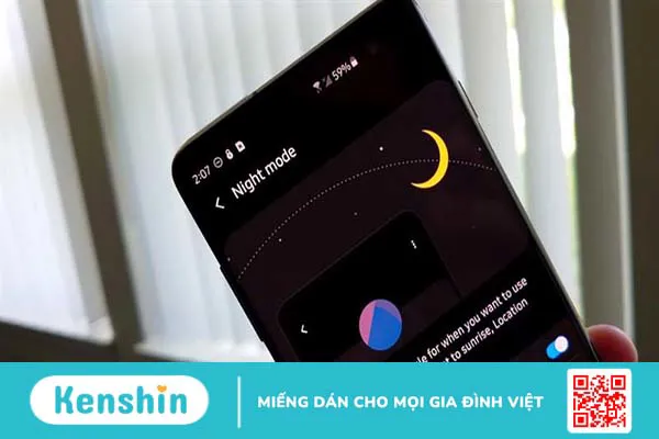 Ánh sáng xanh có làm đen da không? Các biện pháp để hạn chế ảnh hưởng của ánh sáng xanh đến làn da 4