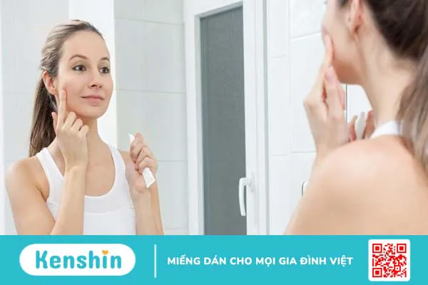 Bà bầu có được dùng nước tẩy trang không?