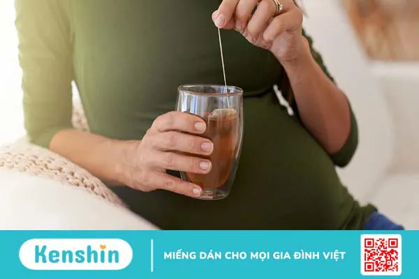 Bà bầu uống trà xanh được không? Cần lưu ý gì khi sử dụng?