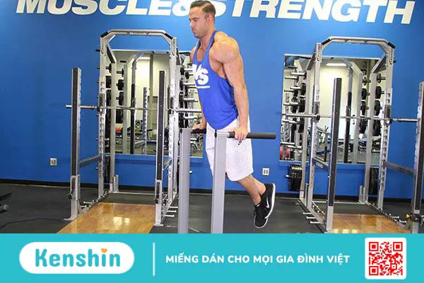 Bài tập Chest Dip giúp phát triển cơ ngực