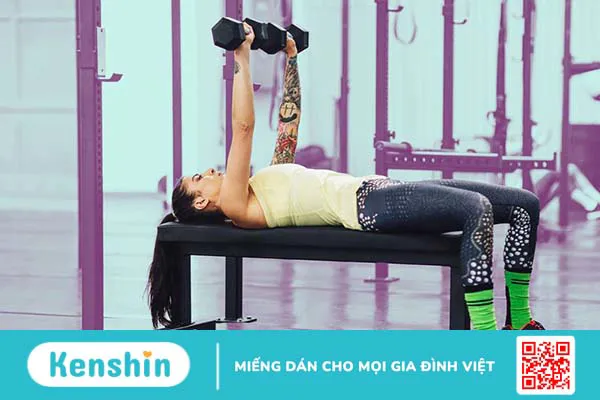 Bài tập Dumbbell Bench Press – Bài tập cơ ngực được yêu thích!