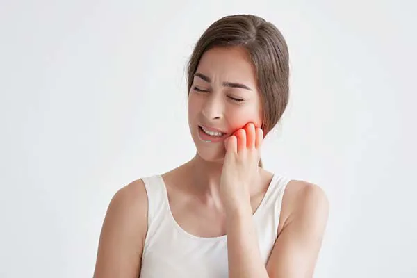 Band niềng răng gắn có đau không? Quá trình gắn band chi tiết