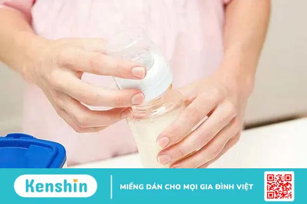 Bé 1 tuổi nên uống sữa gì để phát triển toàn diện?