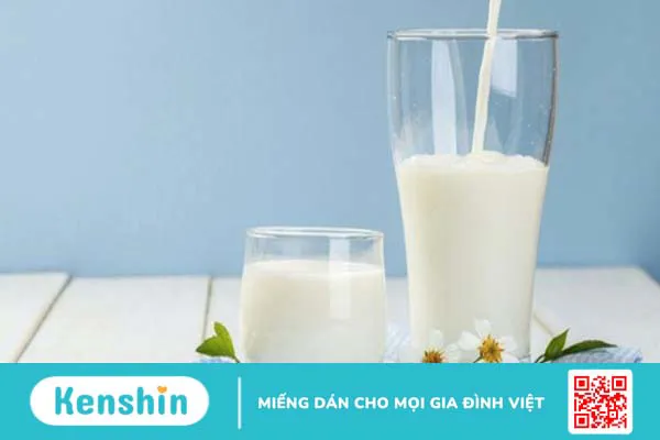 Bé 1 tuổi nên uống sữa gì để phát triển toàn diện?