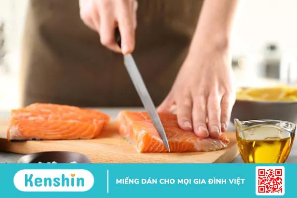 Bé mấy tháng ăn được thịt cá tôm? Những điều mẹ cần lưu ý khi cho trẻ ăn được thịt cá tôm 4