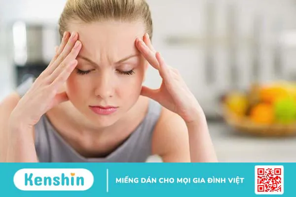 Hoa mắt chóng mặt là một số triệu chứng liên quan đến bệnh tim thoái hóa