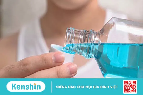 Bị nhiệt miệng khi niềng răng phải làm sao? Cách xử lý hiệu quả