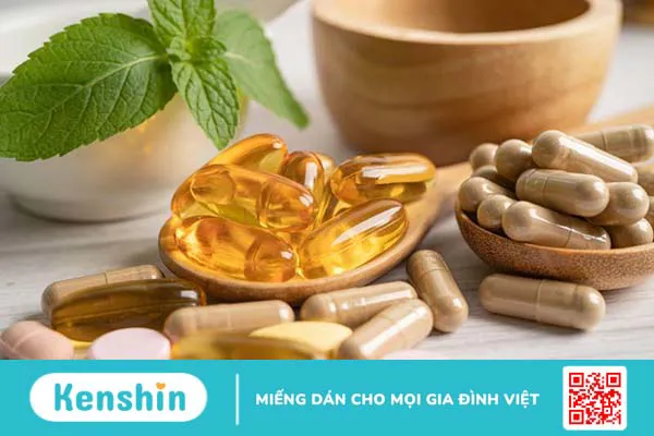 Bôi vitamin E lên mặt có bắt nắng không?