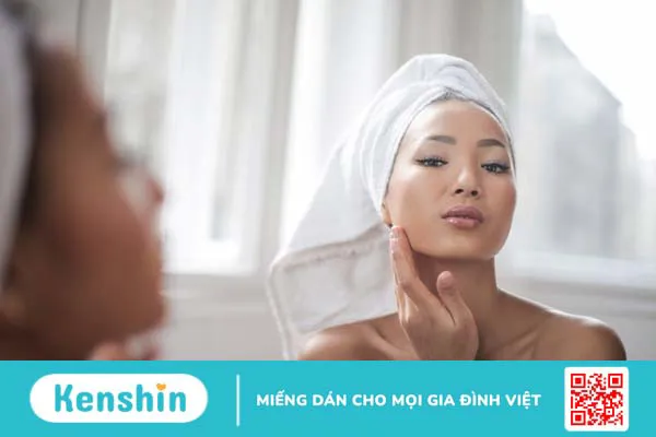 Bôi vitamin E lên mặt mỗi ngày có tốt không?