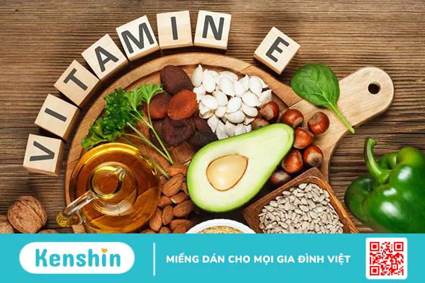 Bôi vitamin E lên mặt mỗi ngày có tốt không?