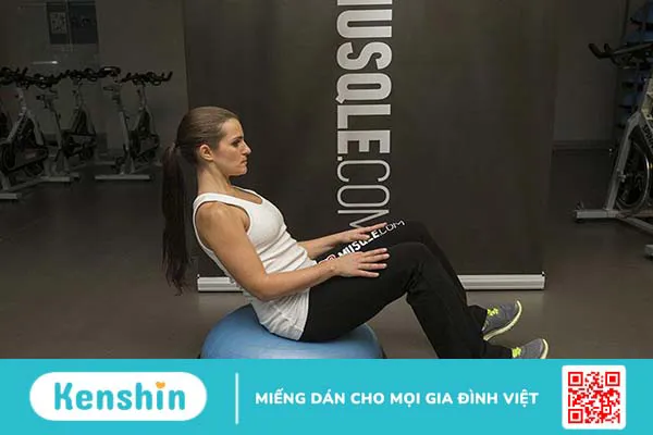 Các bài tập bụng tại phòng gym phù hợp cho cả nam và nữ