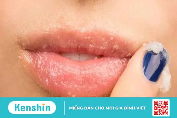 Cách dưỡng môi ban đêm cho đôi môi căng mọng, hồng hào 3