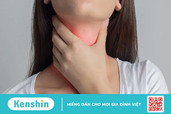 Cách giảm triệu chứng viêm họng cấp với xịt họng Otosan Forte 4