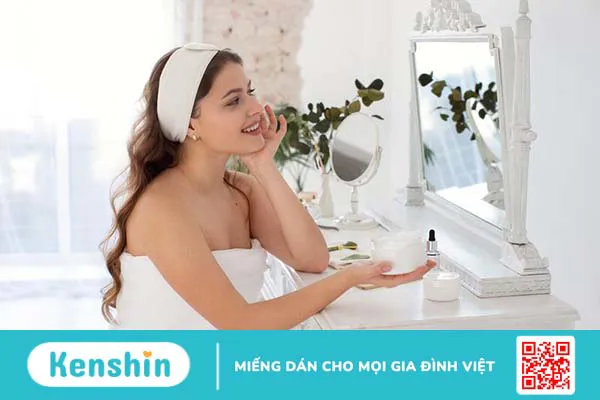 Cách sử dụng nước hoa hồng và kem chống nắng đúng chuẩn cho chị em tham khảo