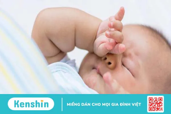 Cách xử lý lông mi quặm ở trẻ sơ sinh chính xác và an toàn 2