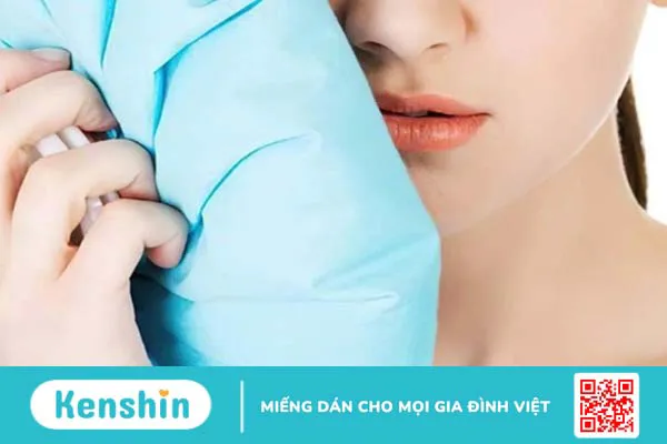 Cắm vít niềng răng bao lâu thì tháo? Niềng răng cần lưu ý những gì?