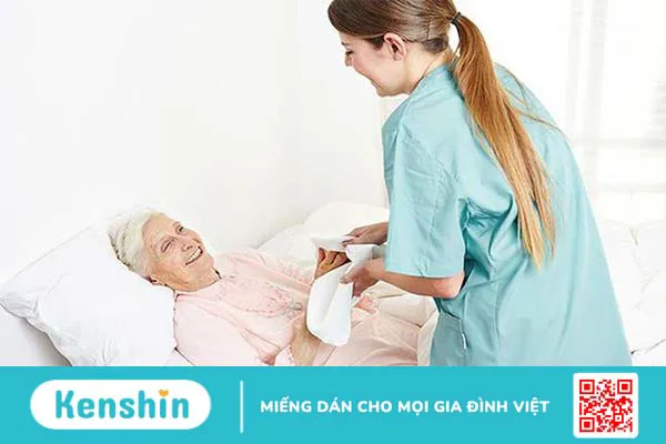 Chăm sóc người bệnh nằm liệt giường như thế nào?