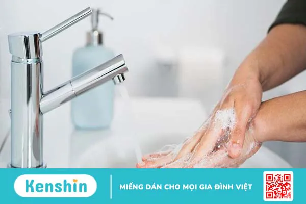 Có nên cho trẻ sơ sinh đi chơi buổi tối? 4