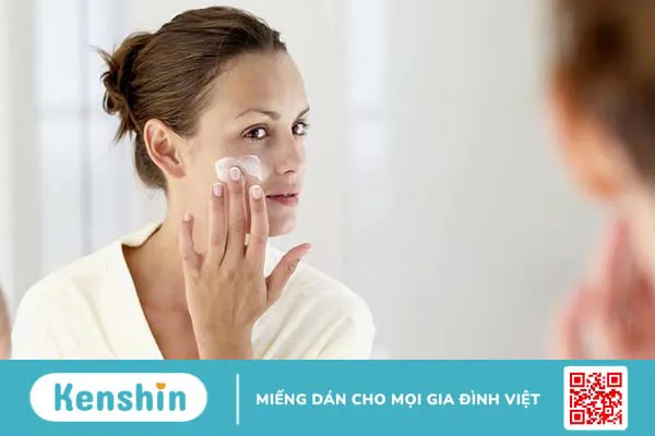 Da mặt bị ngứa sần sùi phải làm sao 2