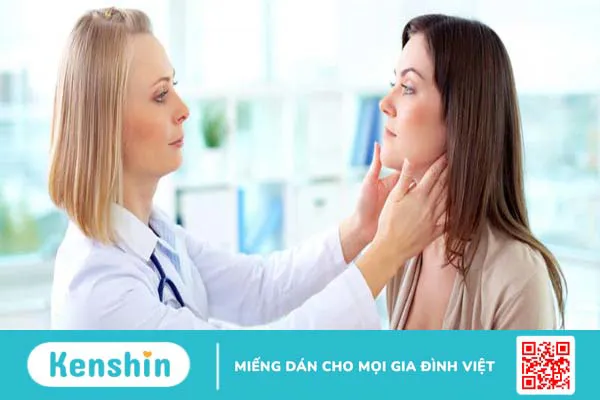 Da mặt bị tróc vảy trắng là do đâu và cách xử lý bạn cần biết 4