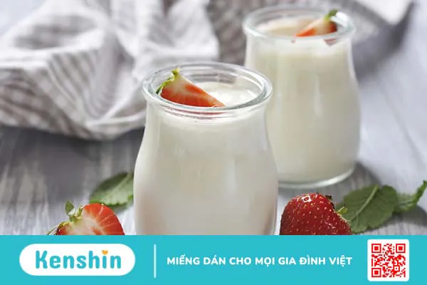 Bị đau bụng kinh ăn sữa chua được không?-1