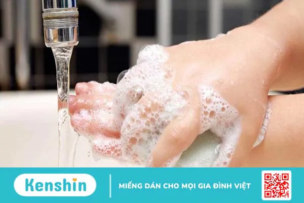 Đau đầu đau họng là biểu hiện của bệnh gì? Cách phòng ngừa tình trạng này thế nào?