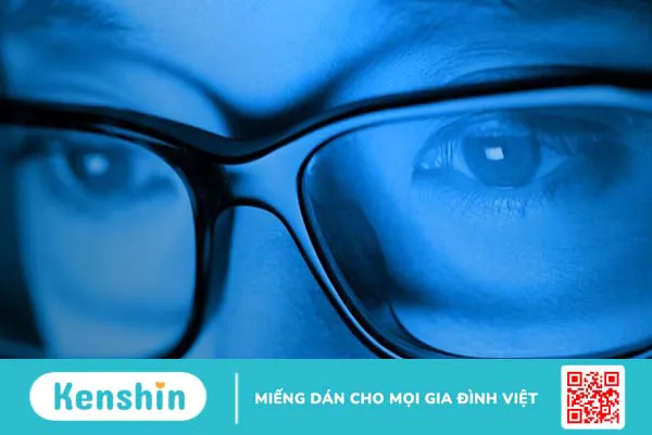 Đeo kính chống ánh sáng xanh bị mỏi mắt do nguyên nhân gì?