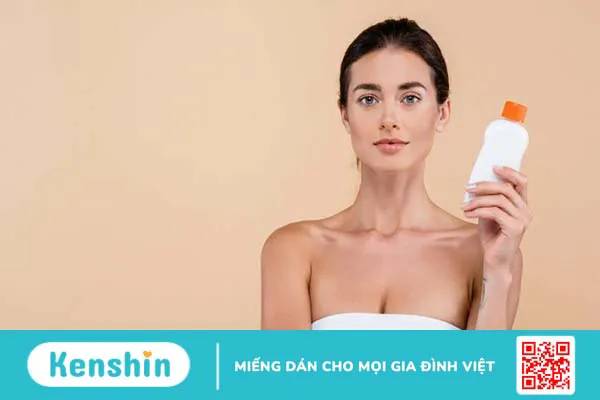 Dưỡng ẩm sau khi sử dụng serum dưỡng thể: Liệu có cần thiết?