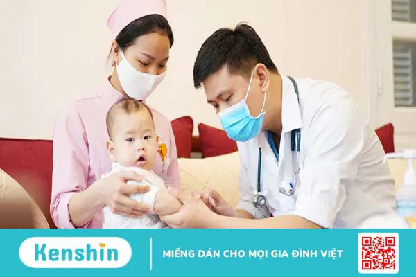 Giải đáp thắc mắc: Lác mắt bẩm sinh có chữa được không?