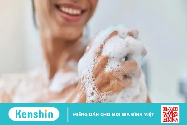 Gợi ý top 5 sữa tắm dưỡng ẩm cho da khô tốt nhất hiện nay