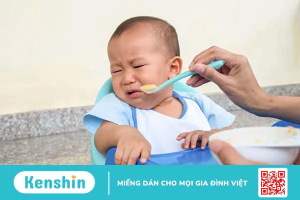 Hình ảnh dính thắng lưỡi ở trẻ và phương pháp điều trị