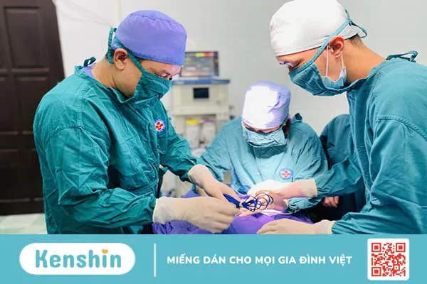 Hình ảnh dính thắng lưỡi ở trẻ và phương pháp điều trị