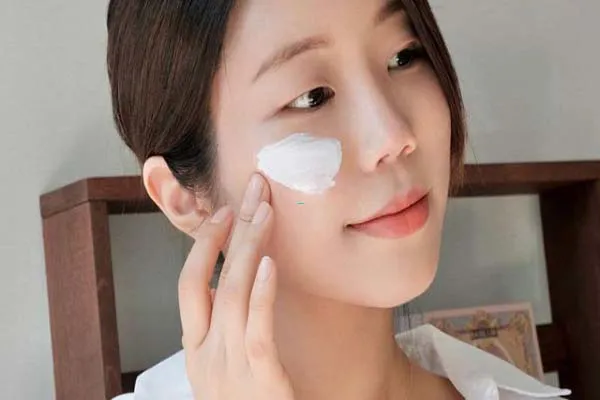 Hướng dẫn chi tiết cách dùng Retinol vào mùa đông 4