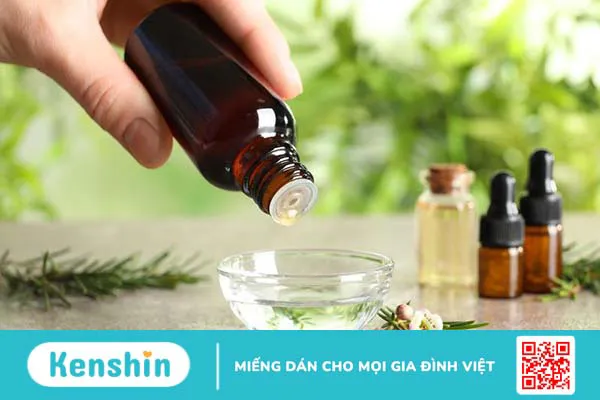 Hướng dẫn mẹ cách dùng tinh dầu tràm cho trẻ