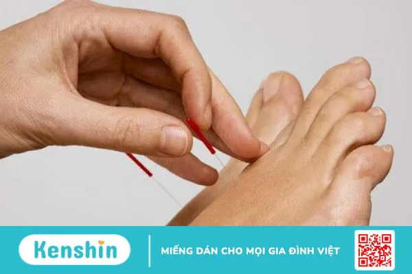 Huyệt Hành Gian ở vị trí nào trên cơ thể? Châm cứu huyệt Hành Gian điều trị bệnh hô hấp