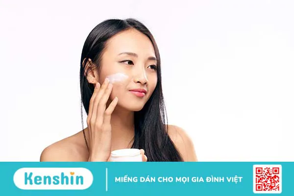 Kem dưỡng ẩm vitamin E là gì? Công dụng và cách dùng hiệu quả