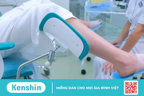 Khi nào cần khám phụ khoa bằng mỏ vịt? 1