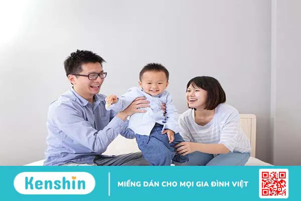 Khủng hoảng xa cách ở trẻ là gì? Những điều bố mẹ cần biết