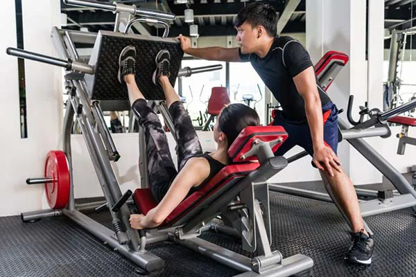 Leg press – Bài tập bắp chân và bắp đùi cực hiệu quả