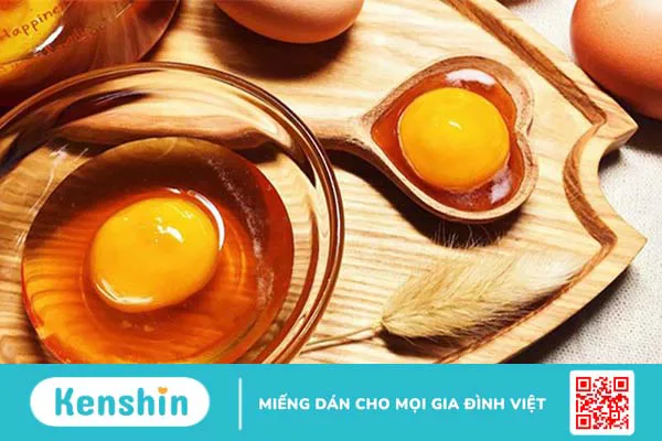 Mẹo chữa bệnh vẩy nến bằng lòng đỏ trứng gà tại nhà