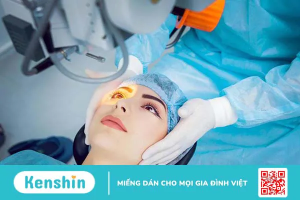 Mổ mộng mắt có phải nằm viện không? Chăm sóc mắt sau mổ mộng mắt