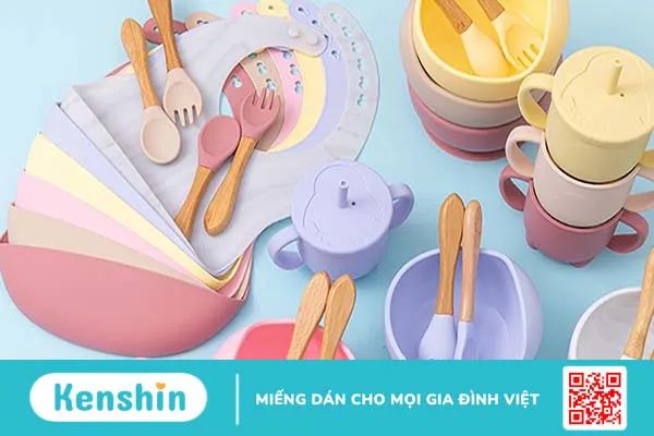 Một số kinh nghiệm giúp bố mẹ lựa chọn dụng cụ ăn dặm an toàn cho bé