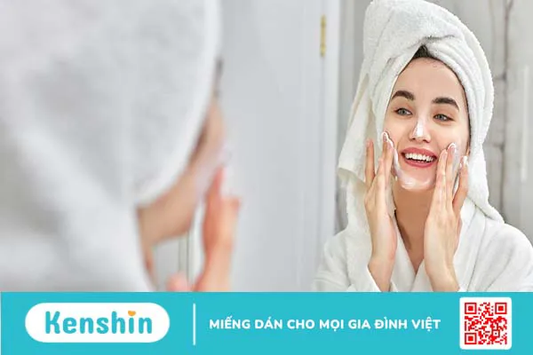 Nên bôi mặt nạ ngủ trước hay sau kem dưỡng?