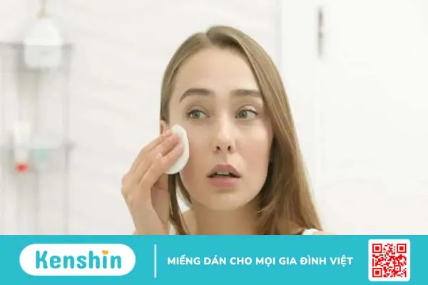 Nên tẩy trang trước hay rửa mặt trước mới đúng quy trình?