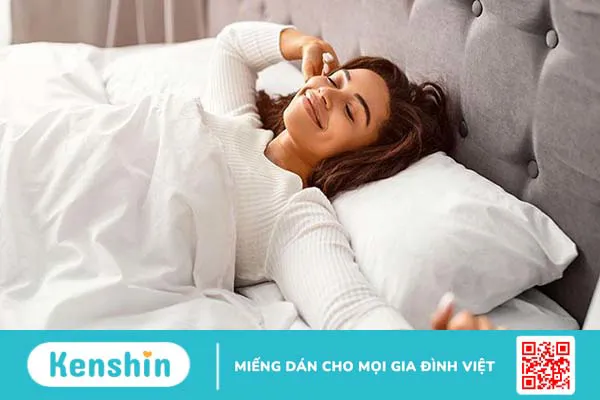 Ngủ không gối có lợi hay có hại? Gợi ý những tư thế ngủ thoải mái nhất