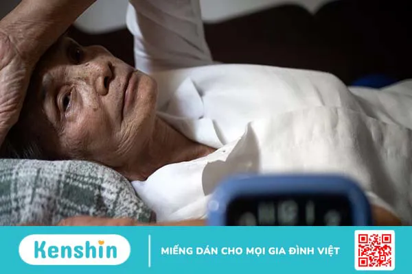 Người già mất ngủ nên uống gì? Các biện pháp chữa khó ngủ người lớn tuổi nên biết