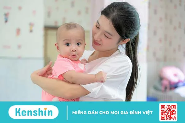 Những ai không nên đến thăm trẻ sơ sinh? Nguyên nhân tại sao?