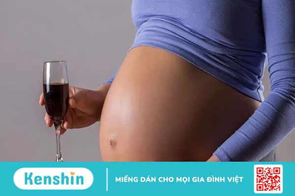 Những đồ uống cần tránh khi mang thai nào mà mẹ bầu cần lưu ý?