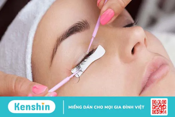 Nối mi xong mắt bị đỏ và đau khắc phục như thế nào?